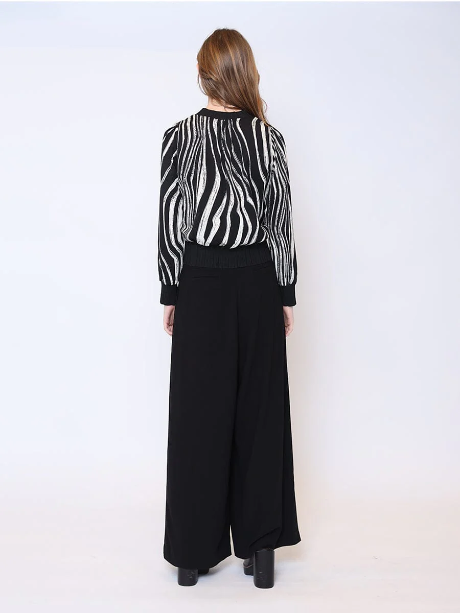 Abstract Printed Cardigan Top - Image 4