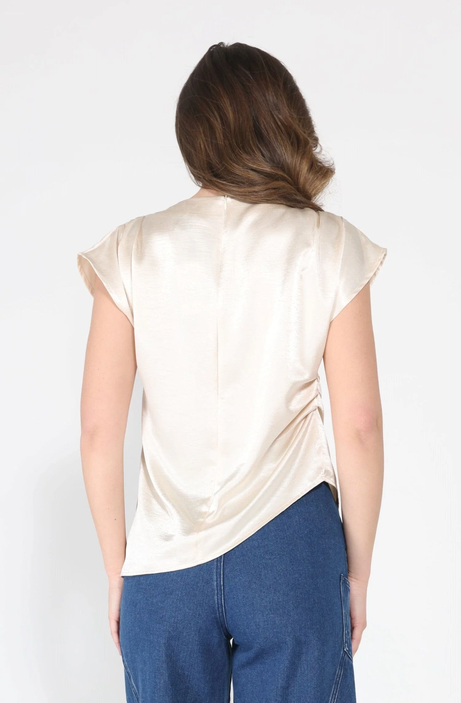 Asymmetrical side pleats short sleeve top - Image 4