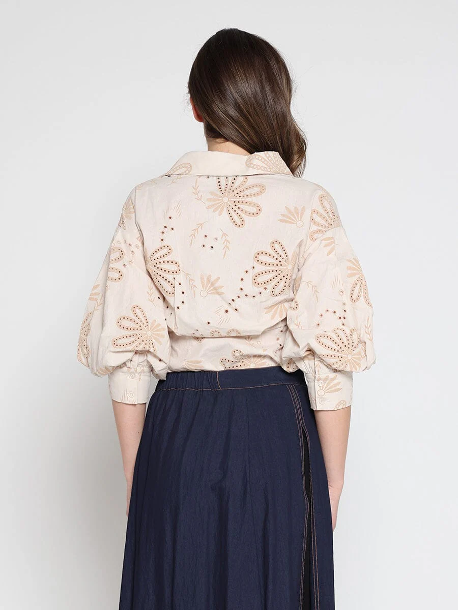 Collared Puff Sleeve Patterned Shirt - Image 15
