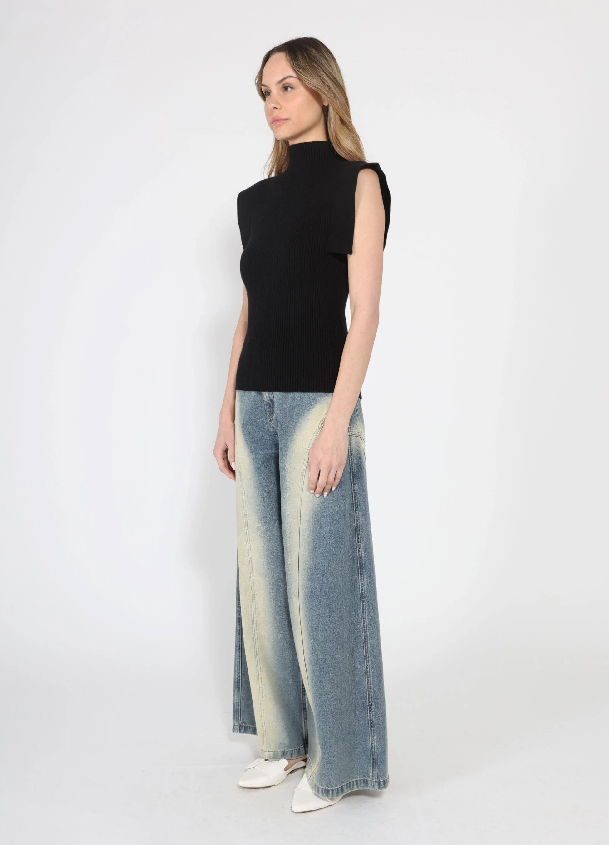 Contrast Color Wide Leg Denim Pant - Image 3