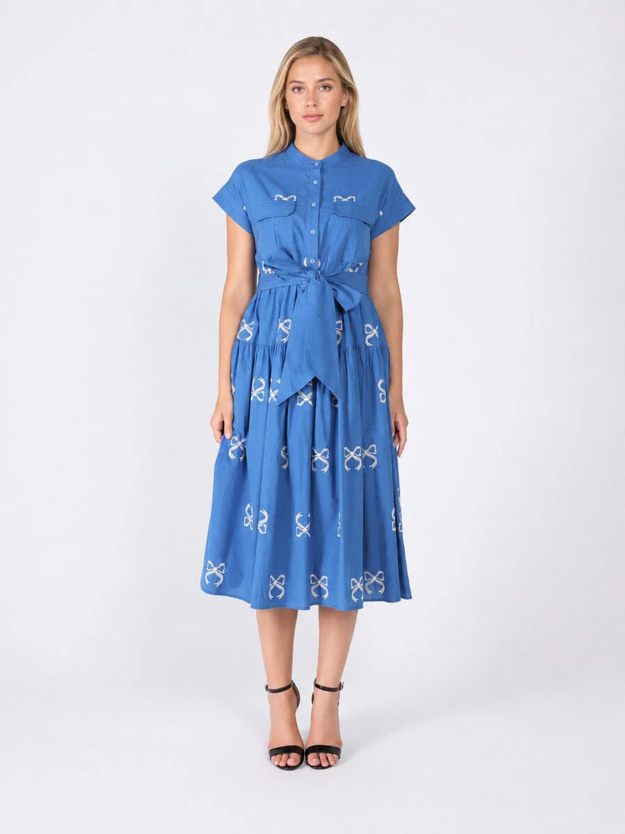 Embroideried sleeveless belt dress