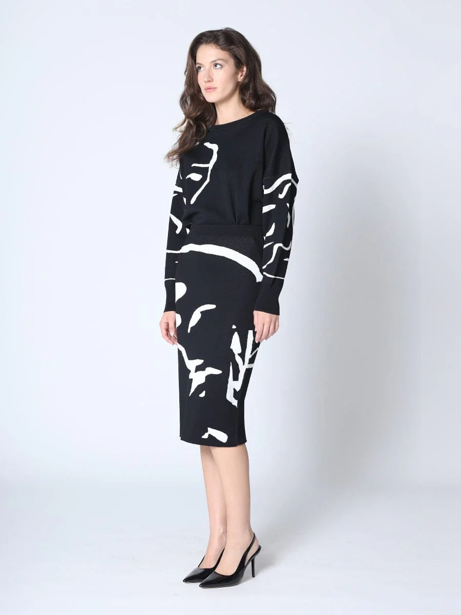 Face-Line Printing Bodycon Knit Skirt w/Back Slit - Image 3