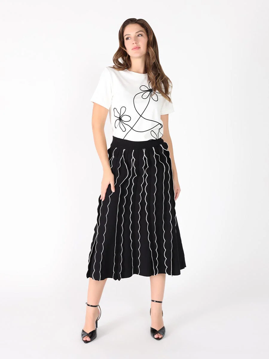 Floral Embroidered Crew Neck Top - Image 6