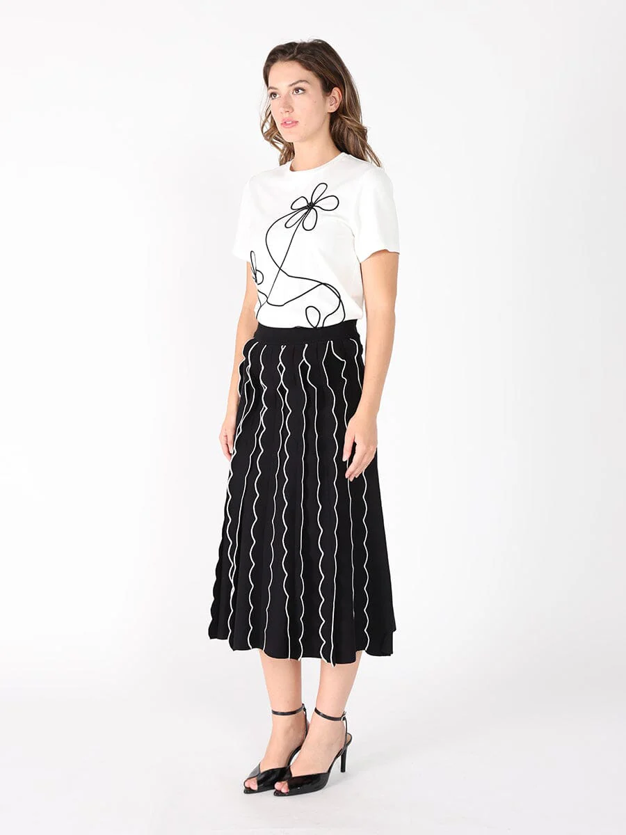 Floral Embroidered Crew Neck Top - Image 7