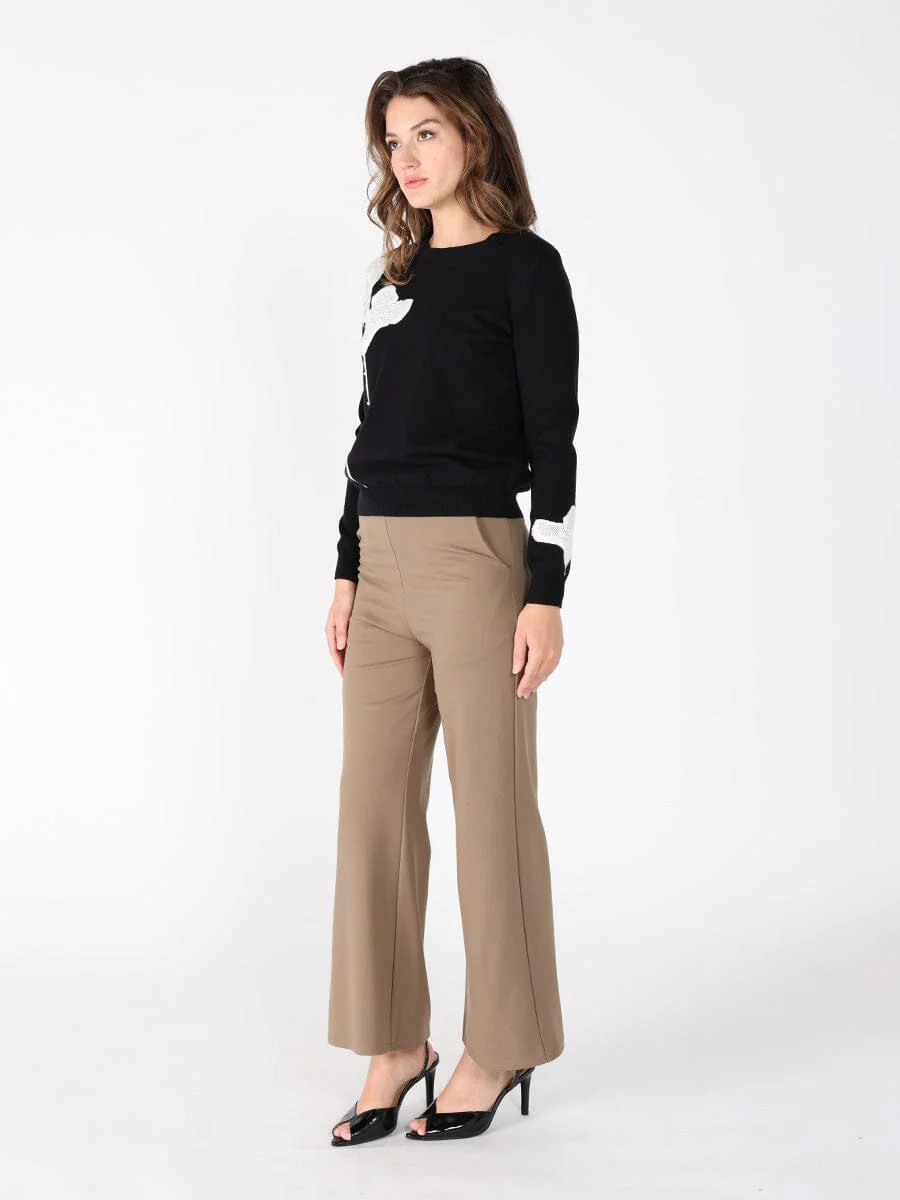 Floral Knitted Pearl Embellishments Sweatshirt - Image 3