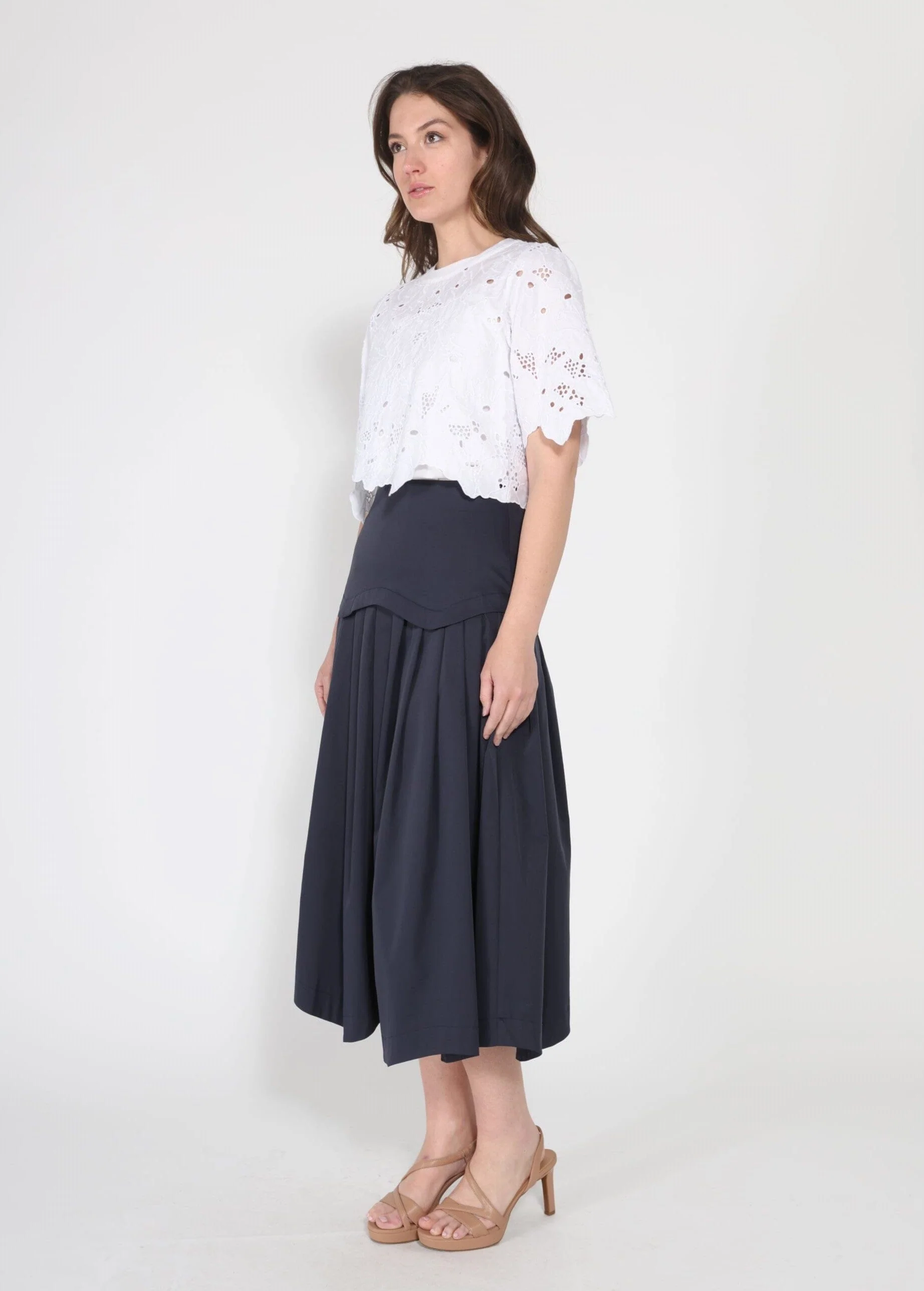 Floral Lace Embroidered Short Sleeve Crop Top - Image 3