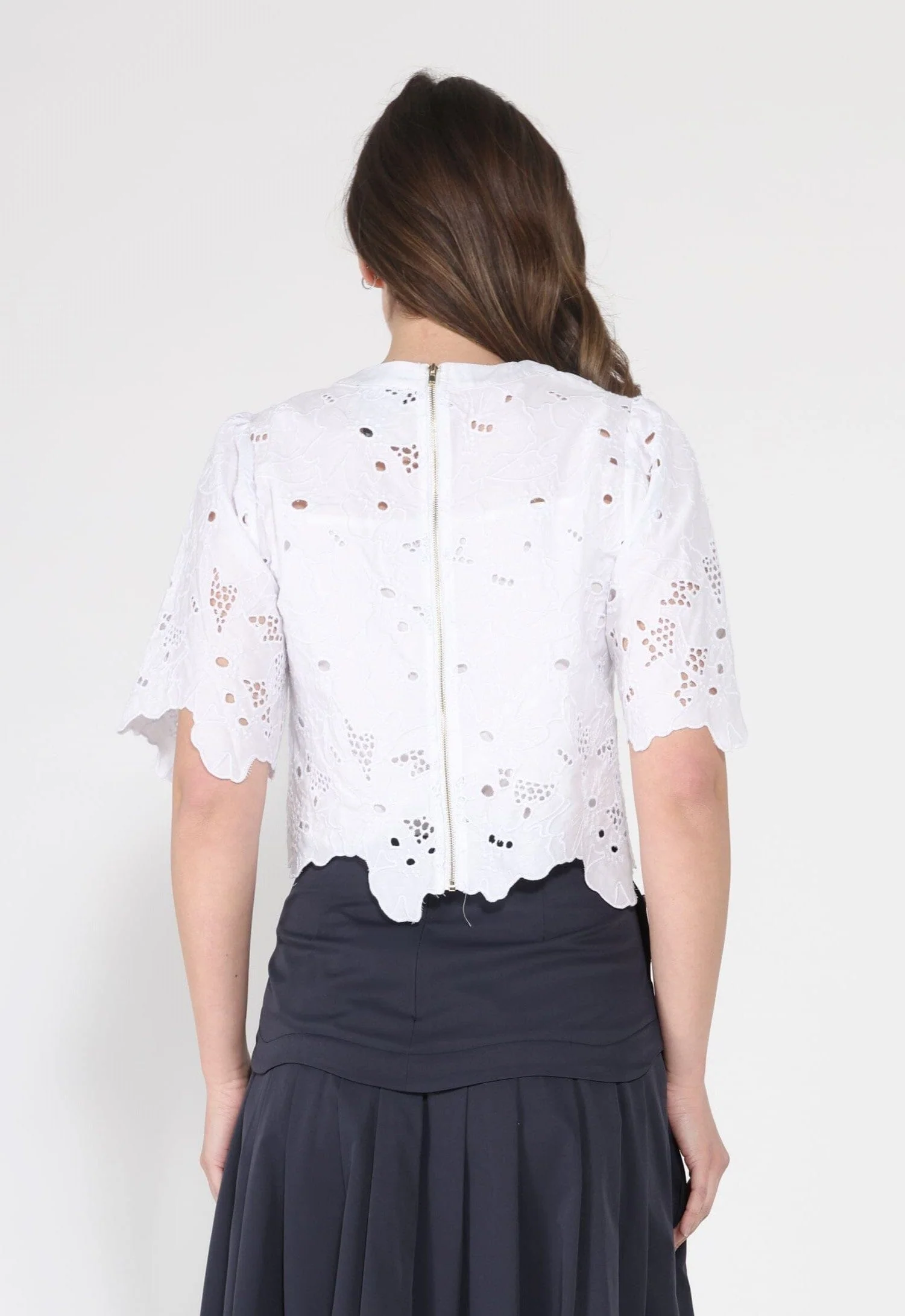 Floral Lace Embroidered Short Sleeve Crop Top - Image 4