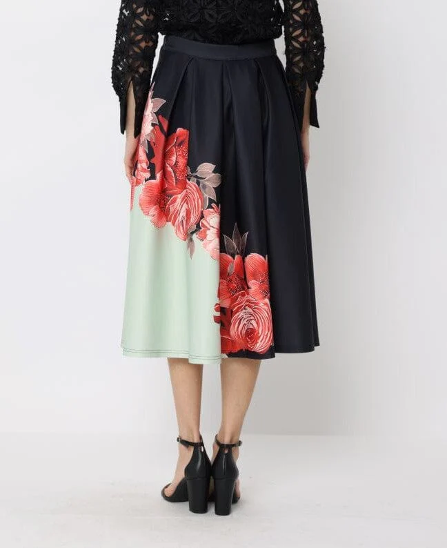 Floral Print Pleated A-line Skirt - Image 4