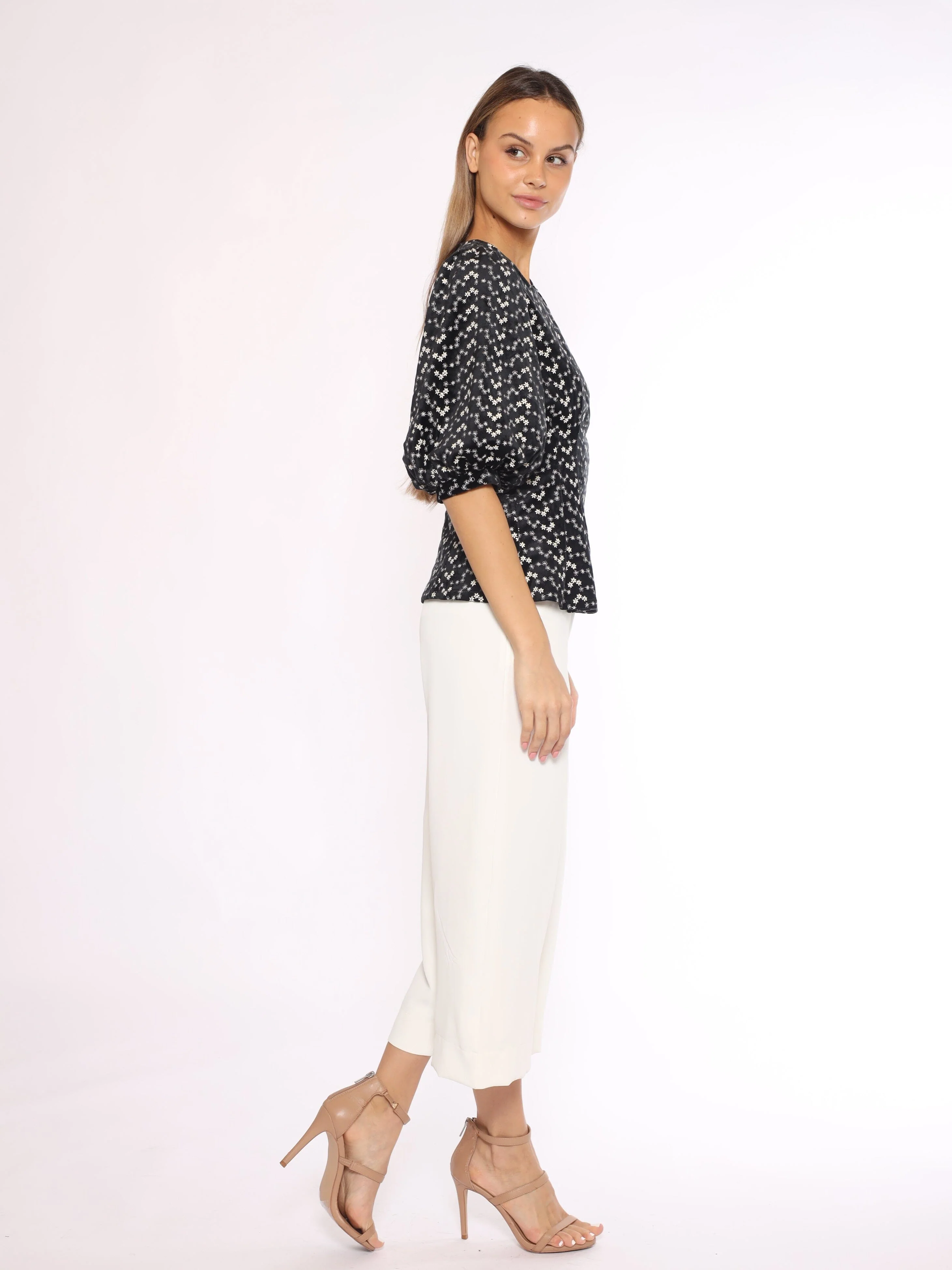 Flower Embroidered Puff Sleeve Peplum Style Blouse - Image 11