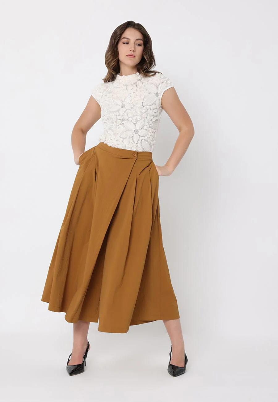 Flower Lace Detail Cap Sleeve Top - Image 2