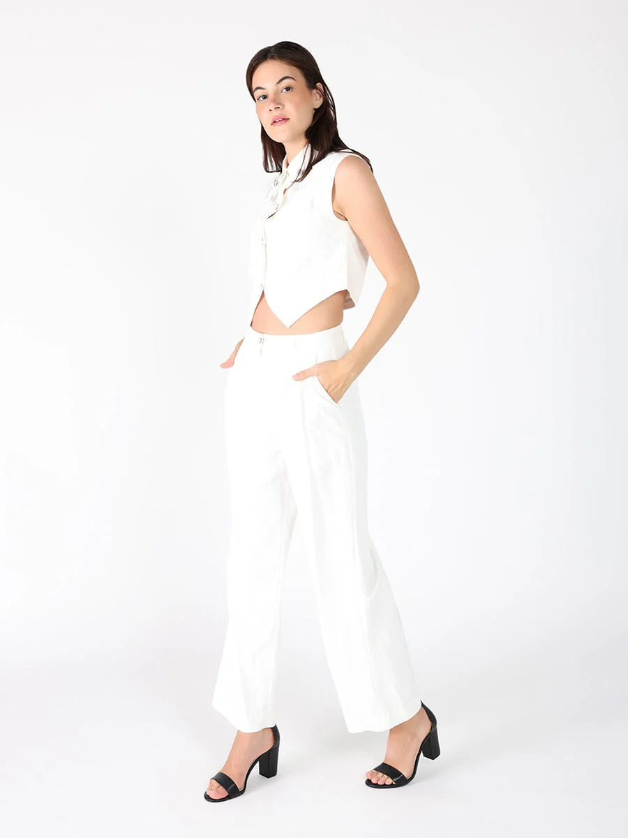 Front Button Open-Bottom Hem Sleeveless Top - Image 2