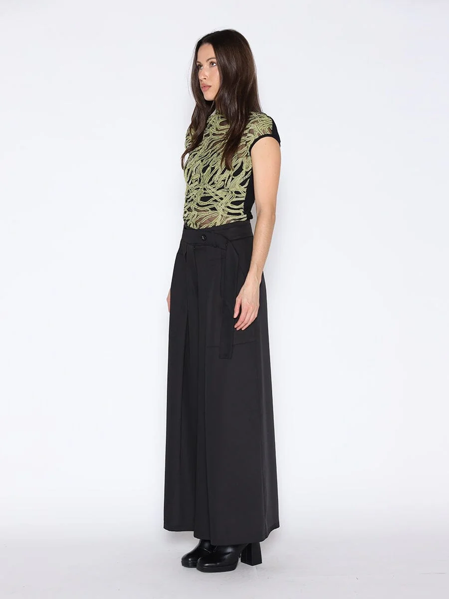 Front Embroidered Sleeveless Mock Neck Top - Image 3