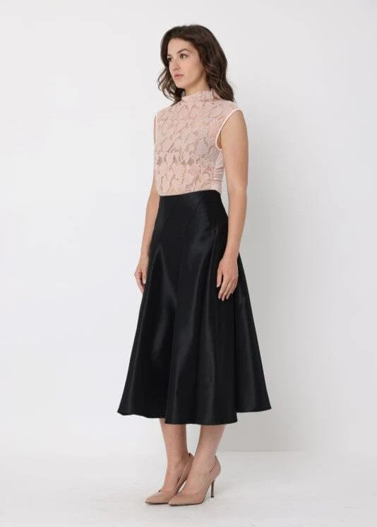 Pleats Detail A-Line Midi Length Skirt - Image 3