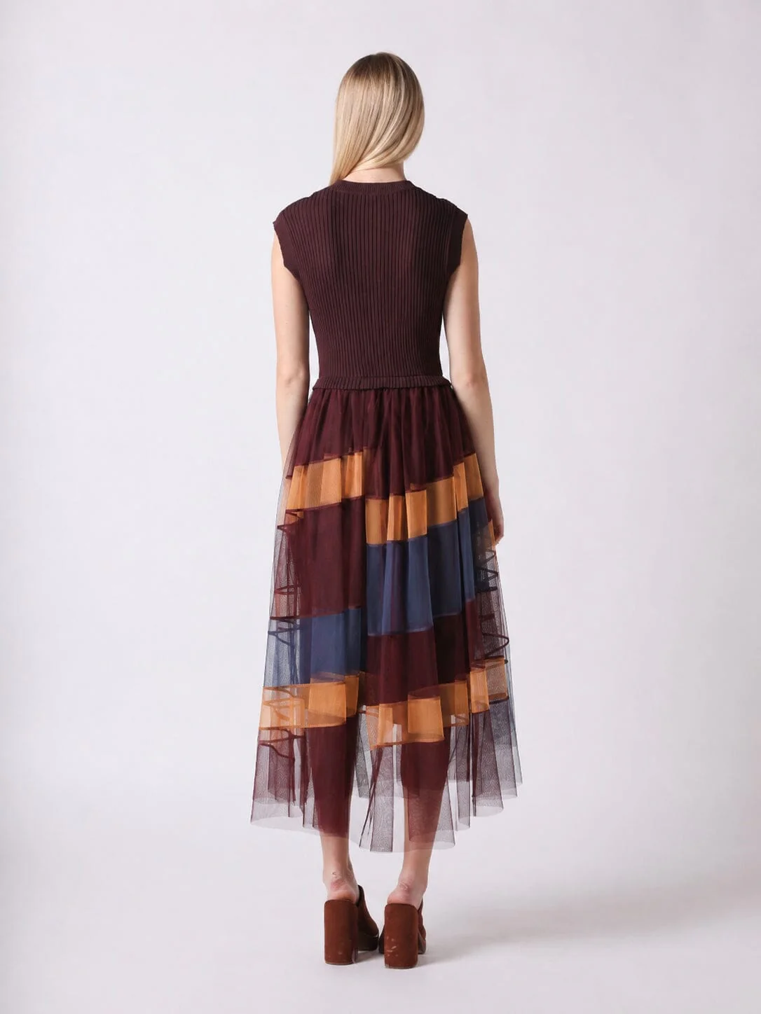 Sleevless A-Line Long Dress w/ Pleated Tulle Skirt - Image 4