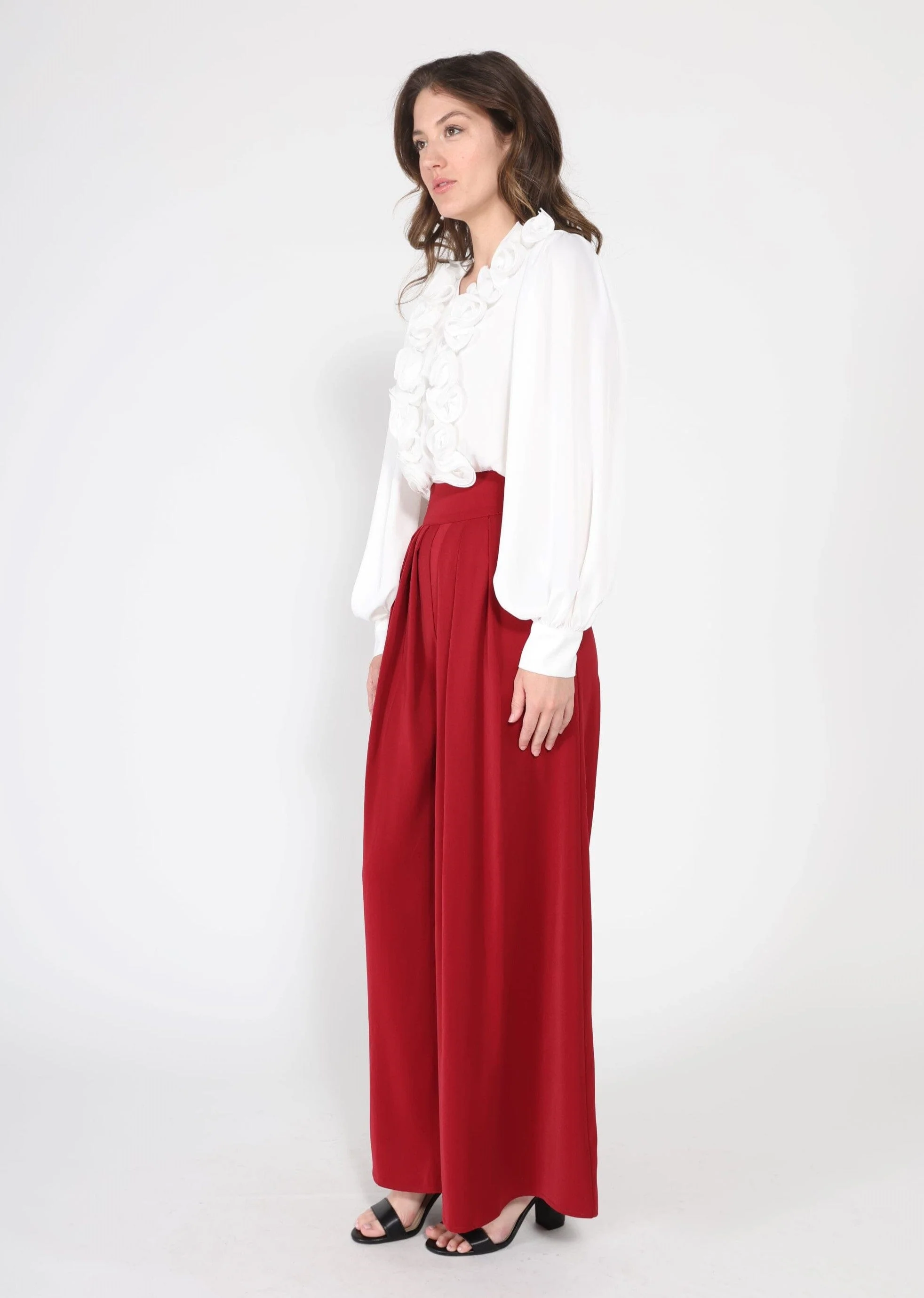 V-Neck Long Sleeve Ruffle Detailed Crop Top - Image 3